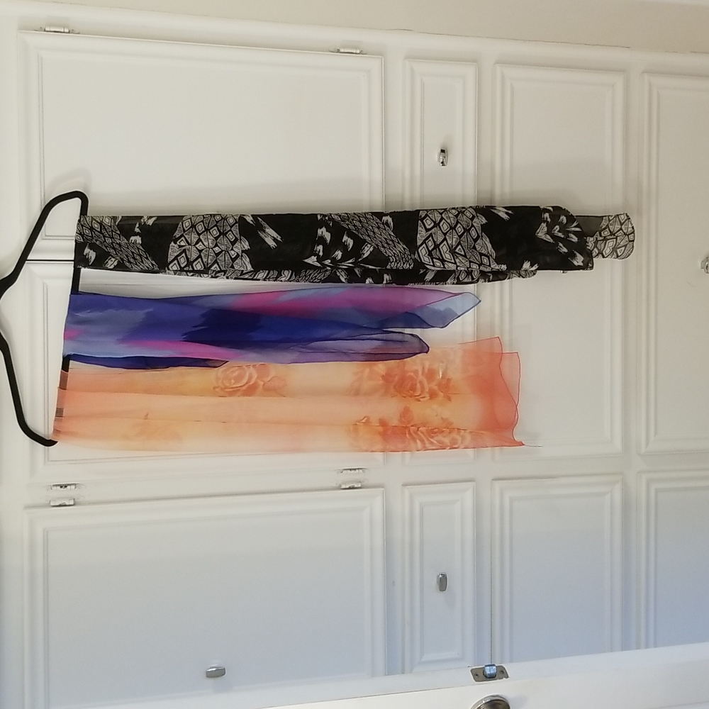 Bundle 3 scarves - Calvin Klein, Jones New York